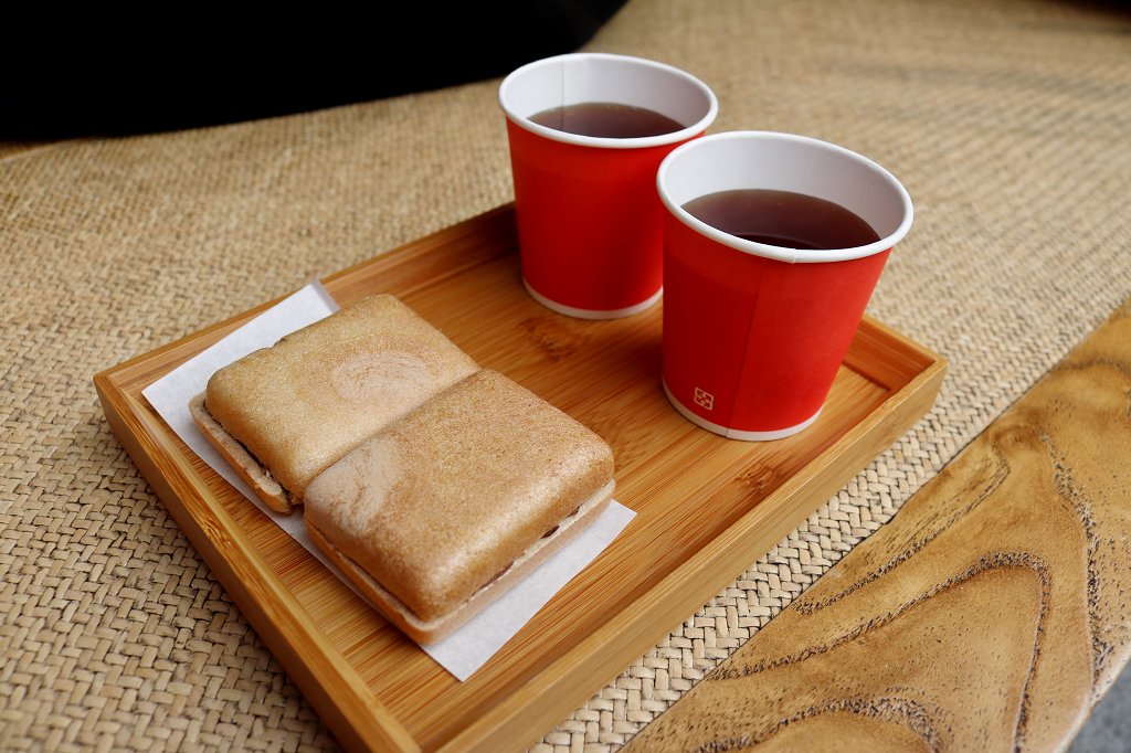 台北|滋養豆餡舖 季節限定草莓大福 迪化街六十年老字號日式和菓子 - 奇奇一起玩樂趣