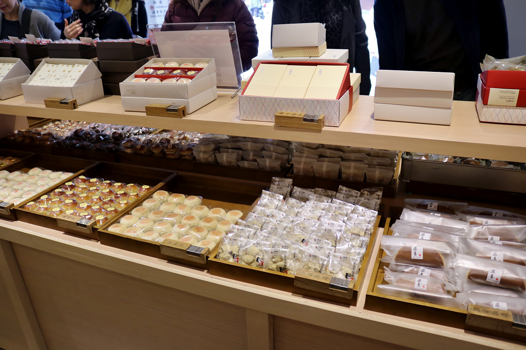 台北|滋養豆餡舖 季節限定草莓大福 迪化街六十年老字號日式和菓子 - 奇奇一起玩樂趣