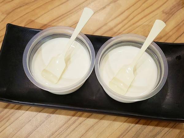 蒸鍋蒸煮健康鍋:蒸鍋(蒸煮健康鍋)-台南中南區火鍋 蒸煮雙料裡法同步進行 開一鍋就能享用到兩種風味 不沾醬也能美味品嚐