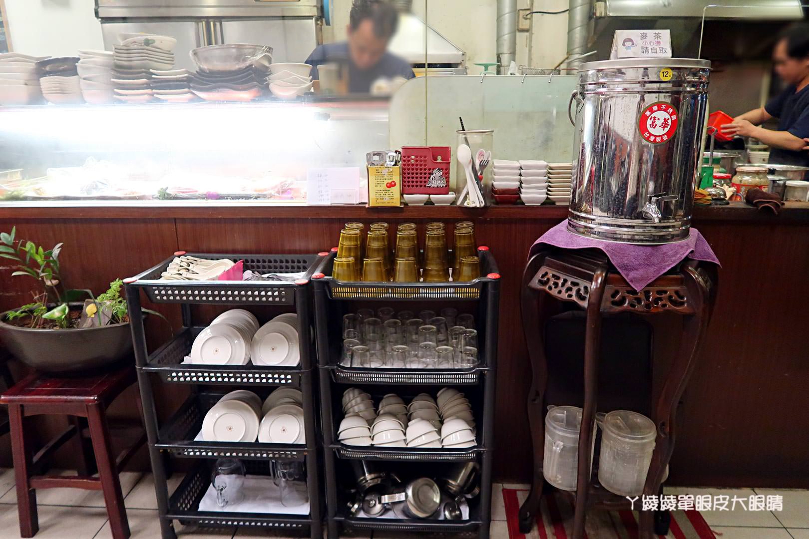 新竹平價日本料理推薦中山路《楓之屋中日式料理》,擔仔麵|握壽司|生魚片|日式小菜