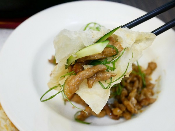 正海城北方美食館：正海城北方美食館-豐原北方麵食  手工現做料理看得見  小點心表現出色  酸菜白肉湯超厲害  (愛評體驗券)