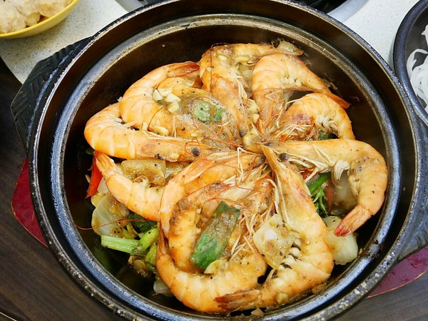 正海城北方美食館：正海城北方美食館-豐原北方麵食  手工現做料理看得見  小點心表現出色  酸菜白肉湯超厲害  (愛評體驗券)