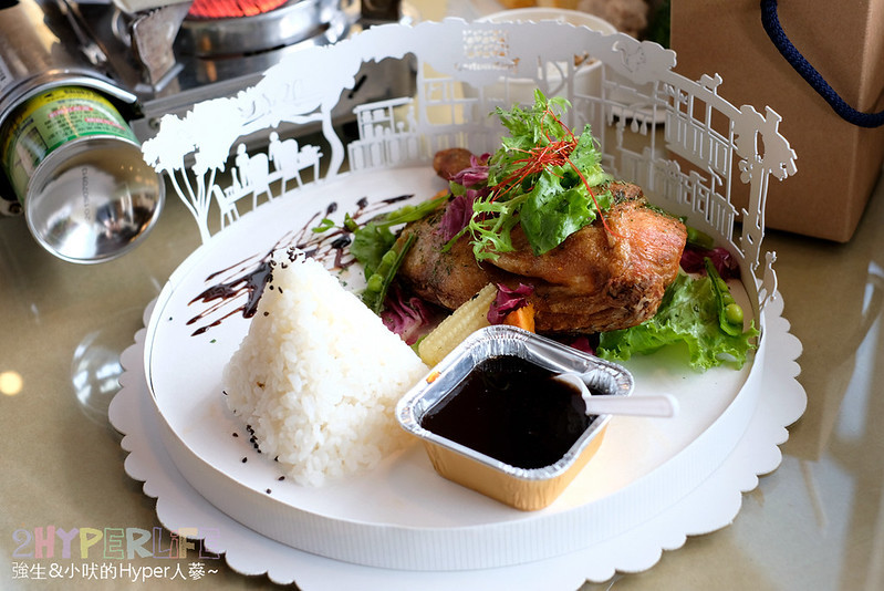 南投景點,南投親子景點,好玩,小火車,清境景點,清境美食,清境親子景點,紙箱王清境,紙箱王清境店,紙箱王菜單,紙箱王評價,紙箱王門票,親子景點,門票 @強生與小吠的Hyper人蔘~