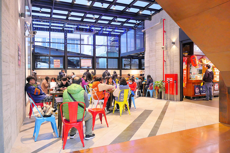 麵小姐：一中街街外送好評百元義大利麵 羅勒青醬蛤蜊飯用料實在鮮香好吃！