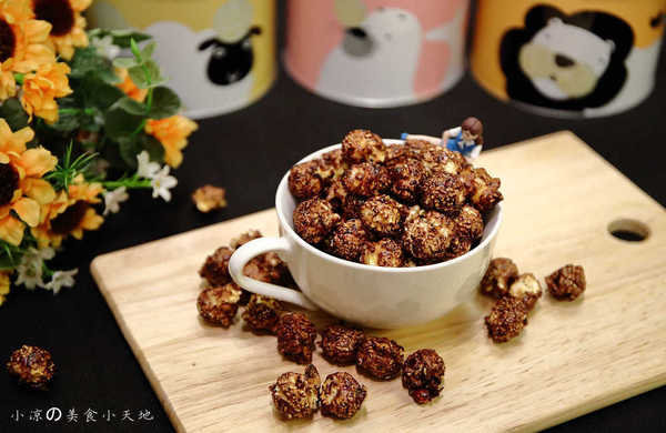 哈妮小屋 手炒爆米花、手工餅乾、罐子蛋糕：台中豐原』哈妮小屋手炒爆米花║超可愛童趣鐵罐，讓人愛不釋口的奇妙點心，愈吃愈唰嘴！(可宅配)