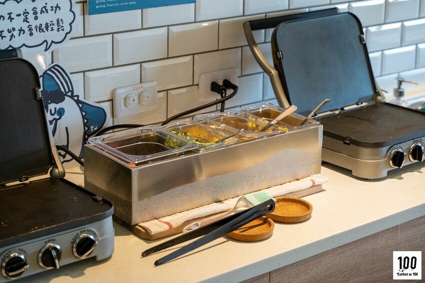 【百味旅形色】漂鳥青年旅館|台中住宿推薦!絕美交誼廳隱身青旅,乾淨簡約有質感! | 別墅裡的 100 種味道