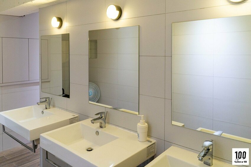 【百味旅形色】漂鳥青年旅館|台中住宿推薦!絕美交誼廳隱身青旅,乾淨簡約有質感! | 別墅裡的 100 種味道