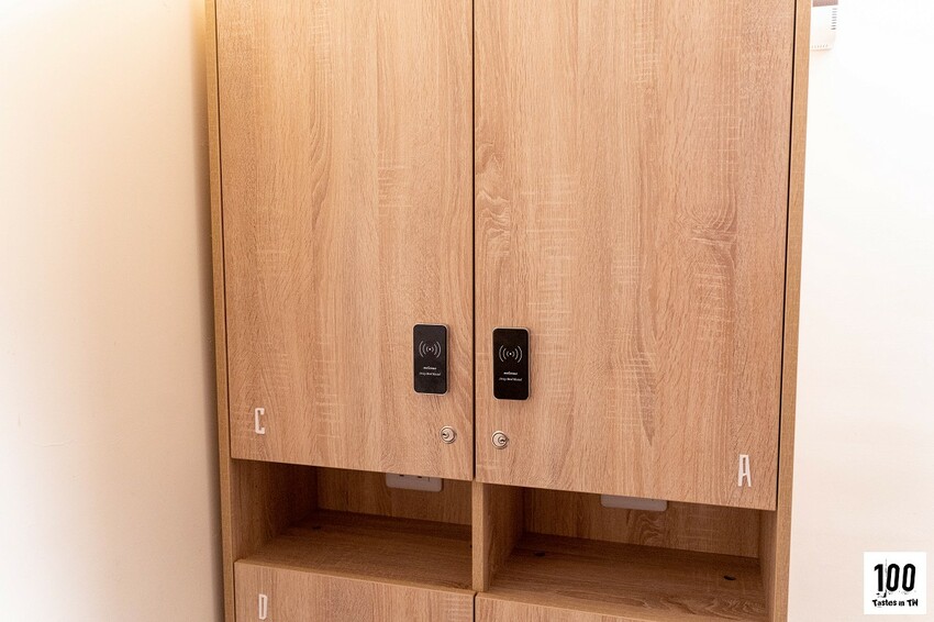 【百味旅形色】漂鳥青年旅館|台中住宿推薦!絕美交誼廳隱身青旅,乾淨簡約有質感! | 別墅裡的 100 種味道