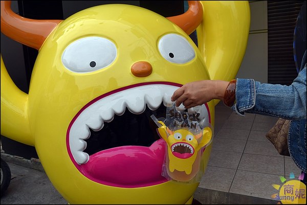 夏克曼shockman：大里文創飲料。超萌怪獸手搖飲。夏克曼shockman。手工熬煮果醬加入現打氣泡飲好喝好看萌翻天IG打卡新潮流