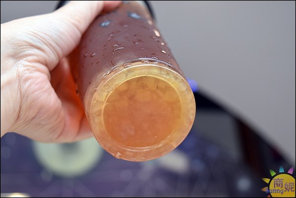 夏克曼shockman：大里文創飲料。超萌怪獸手搖飲。夏克曼shockman。手工熬煮果醬加入現打氣泡飲好喝好看萌翻天IG打卡新潮流