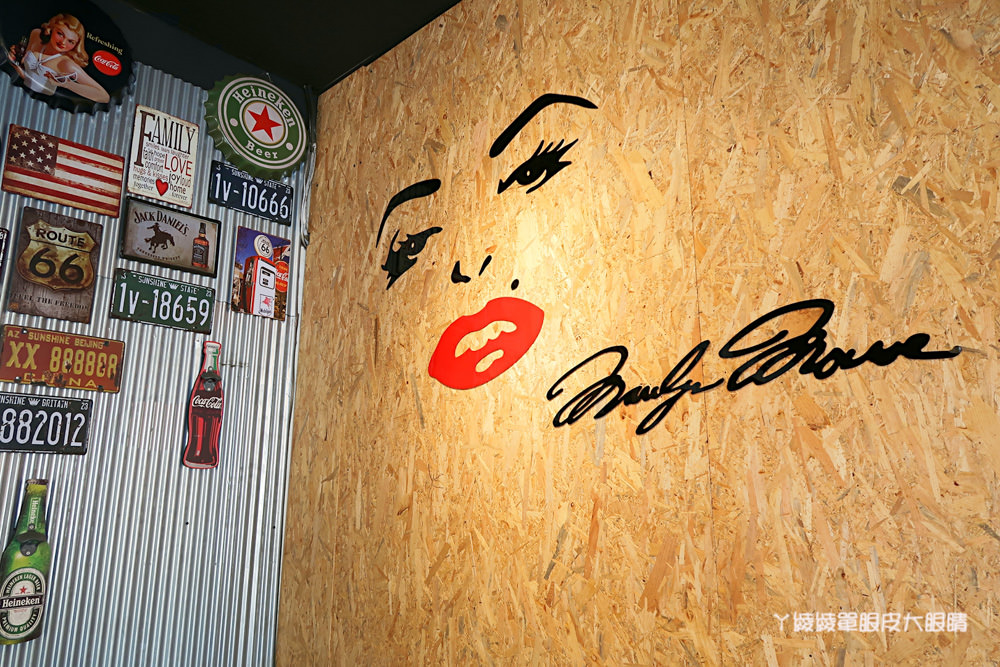 台南新營比臉還大的牛排|19號倉庫鐵板牛排,平價牛排店也喝得到珍珠奶茶!濃湯飲料無限暢飲