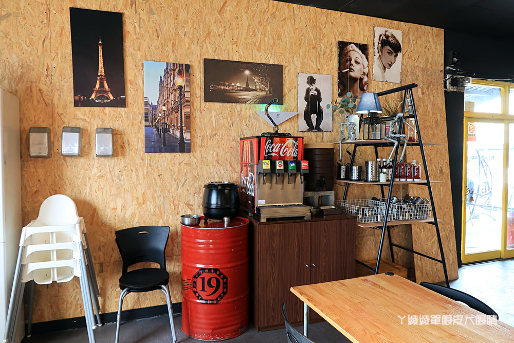 台南新營比臉還大的牛排｜19號倉庫鐵板牛排，平價牛排店也喝得到珍珠奶茶！濃湯飲料無限暢飲