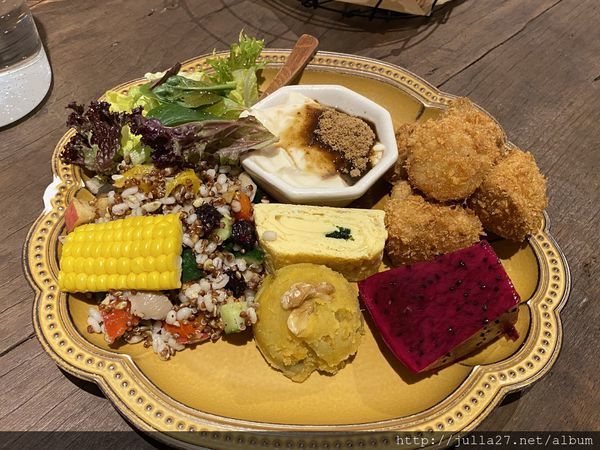 20200314_045858646_iOS