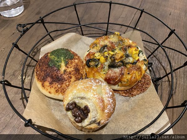 20200314_045534820_iOS