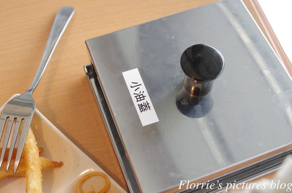 串家物語：南港區美食(CITYLINK南港店)~串家物語~台灣第一家日式串炸吃到飽，DIY炸不停也吃不停！