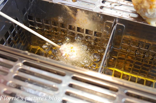 串家物語：南港區美食(CITYLINK南港店)~串家物語~台灣第一家日式串炸吃到飽，DIY炸不停也吃不停！