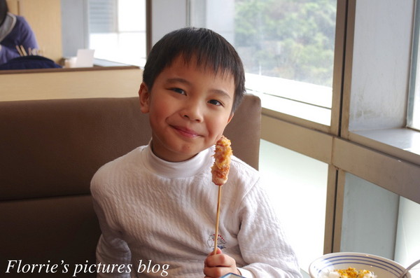 串家物語：南港區美食(CITYLINK南港店)~串家物語~台灣第一家日式串炸吃到飽，DIY炸不停也吃不停！