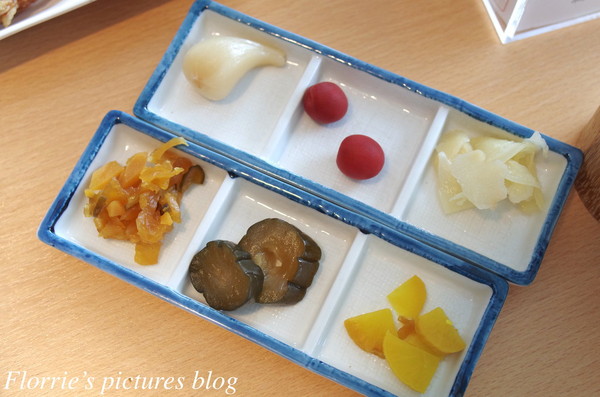 串家物語：南港區美食(CITYLINK南港店)~串家物語~台灣第一家日式串炸吃到飽，DIY炸不停也吃不停！