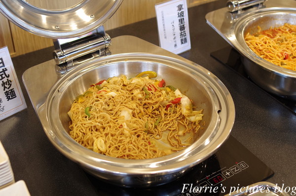 串家物語：南港區美食(CITYLINK南港店)~串家物語~台灣第一家日式串炸吃到飽，DIY炸不停也吃不停！