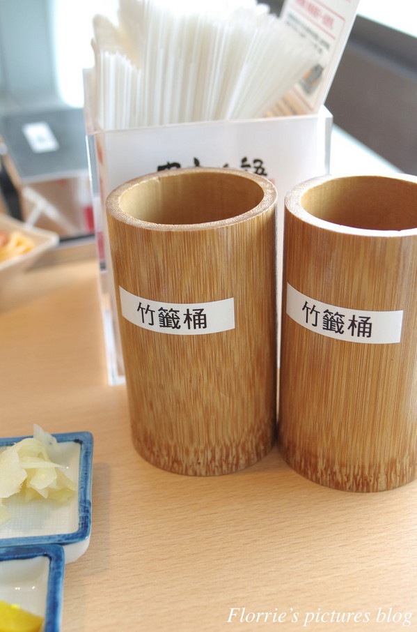 串家物語：南港區美食(CITYLINK南港店)~串家物語~台灣第一家日式串炸吃到飽，DIY炸不停也吃不停！