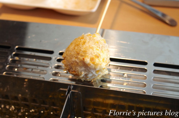 串家物語：南港區美食(CITYLINK南港店)~串家物語~台灣第一家日式串炸吃到飽，DIY炸不停也吃不停！