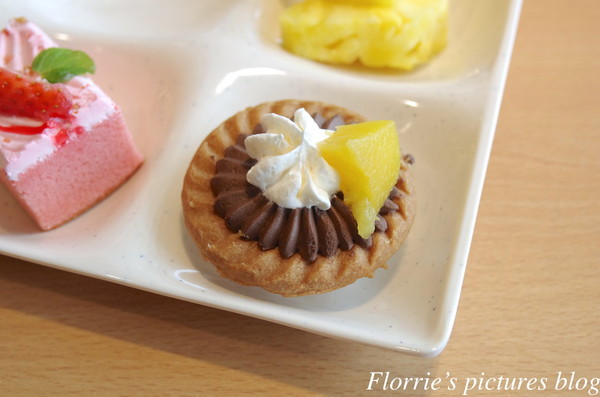 串家物語：南港區美食(CITYLINK南港店)~串家物語~台灣第一家日式串炸吃到飽，DIY炸不停也吃不停！