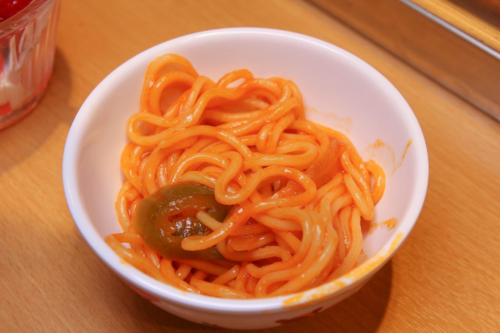 南港炸物吃到飽：日本串家物語進駐南港，30多種炸物無限供應~必吃炸蝦炸牛肉，日式熟食小菜草莓甜點(菜單.電話.訂位.網站.營業時間.價位.影片)