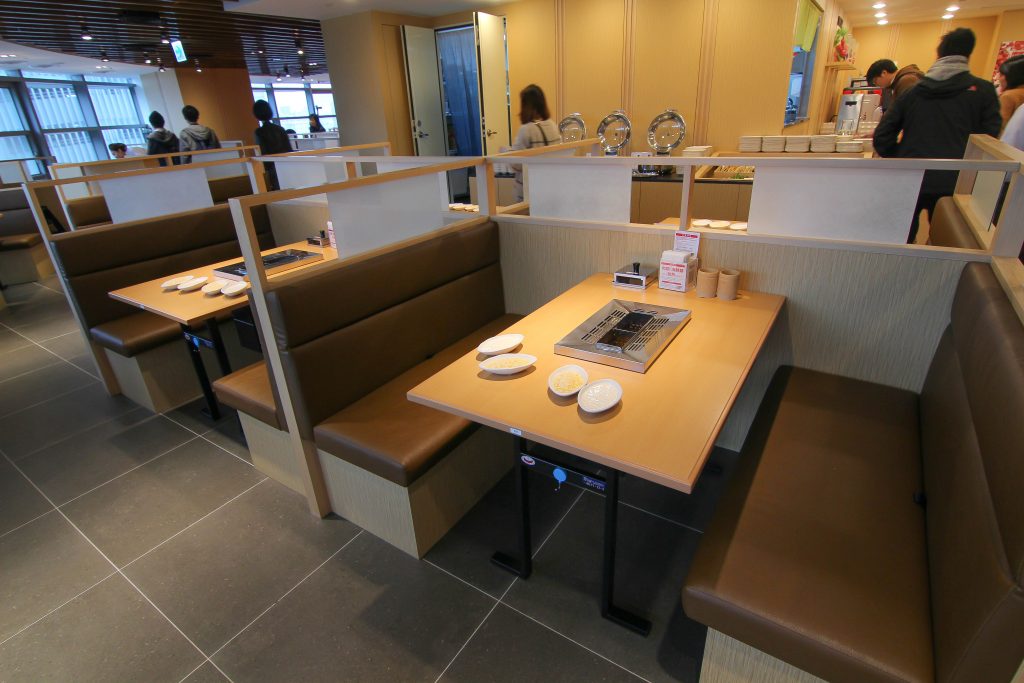 南港炸物吃到飽：日本串家物語進駐南港，30多種炸物無限供應~必吃炸蝦炸牛肉，日式熟食小菜草莓甜點(菜單.電話.訂位.網站.營業時間.價位.影片)