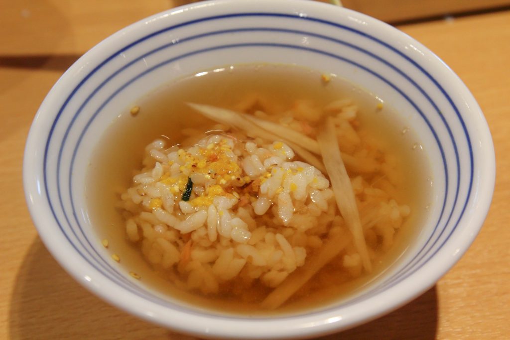 南港炸物吃到飽：日本串家物語進駐南港，30多種炸物無限供應~必吃炸蝦炸牛肉，日式熟食小菜草莓甜點(菜單.電話.訂位.網站.營業時間.價位.影片)