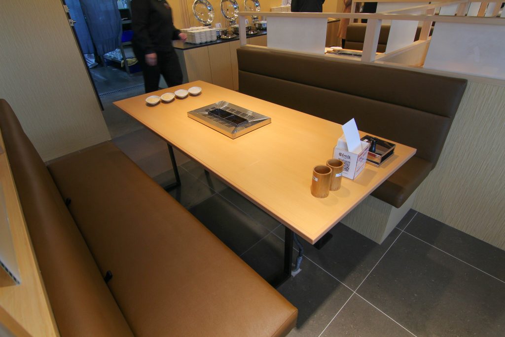 南港炸物吃到飽：日本串家物語進駐南港，30多種炸物無限供應~必吃炸蝦炸牛肉，日式熟食小菜草莓甜點(菜單.電話.訂位.網站.營業時間.價位.影片)