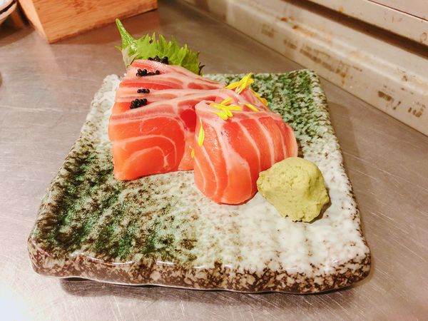 捷運善導寺站✿合掌村✿華山市場的排隊頂級日式料理! 推薦頂級12貫~ 超華麗擺盤配上厲害食材! 無敵!!