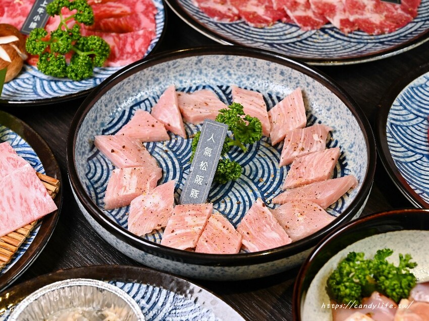 台中市南屯區肉肉燒肉｜台中寵物友善燒肉餐廳，除了美味燒肉，還有特色寵物餐點