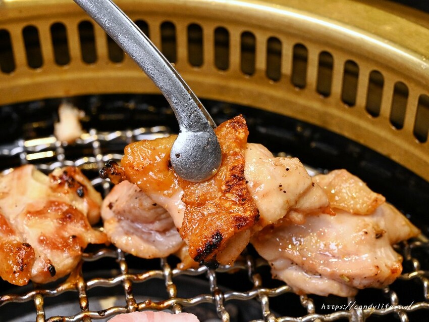 台中市南屯區肉肉燒肉｜台中寵物友善燒肉餐廳，除了美味燒肉，還有特色寵物餐點