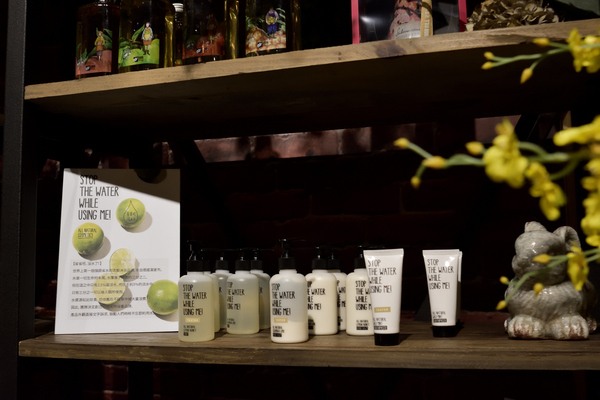 O' IN Tea House(草悟道門市)：公益路美食／愛評體驗券．超殺記憶卡唯美南洋風餐館──O' IN Tea House/草悟道門市