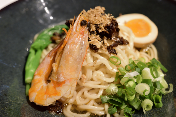 O' IN Tea House(草悟道門市)：公益路美食／愛評體驗券．超殺記憶卡唯美南洋風餐館──O' IN Tea House/草悟道門市