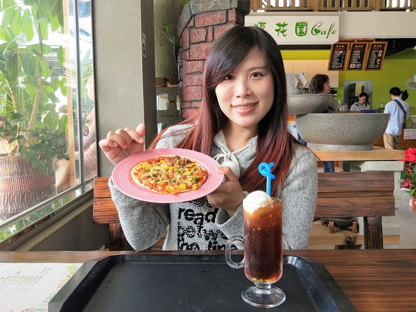 埔茂花市：【彰化芬園景點】埔茂花市~幸福花園咖啡，多肉植物及園藝造景，噴水池木藝造景好拍，DIY盆器，溜滑梯，盪鞦韆和戲沙池，親子遊趴趴GO