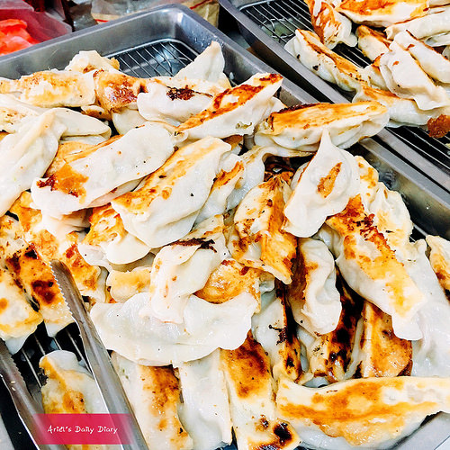 【台南美食】立大早點 ◆ 古早味蛋餅 • 現煮豆漿 • 鮮肉鍋貼 ◆ 屬於南大人的早餐回憶