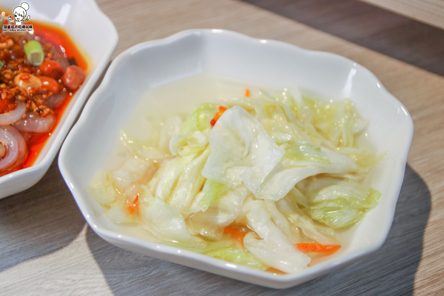 食鍋 麻辣火鍋 鍋物 火鍋 北高雄火鍋 鴛鴦鍋 高雄美食 高雄必吃 霸氣肉盤 肉多