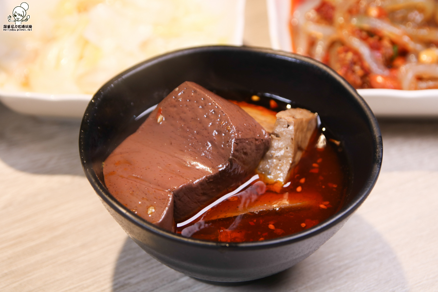 食鍋 麻辣火鍋 鍋物 火鍋 北高雄火鍋 鴛鴦鍋 高雄美食 高雄必吃 霸氣肉盤 肉多