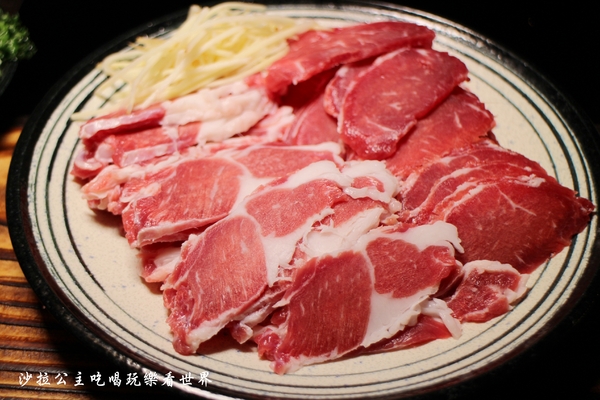 呂珍郎 清燉蔬菜羊肉：內湖羊肉爐火鍋『呂珍郎 清燉蔬菜羊肉』全羊料理/熱炒/捷運內湖站