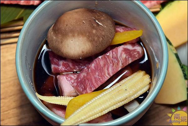 悠熹燒肉YOSHI：台中公益路高質感燒肉。悠熹燒肉。食材服務均優網路好評4.5分 推薦美國1855冷藏牛肉套餐