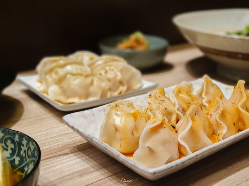 source: imgur.com 台南東區|胡攪蝦餃凱旋店-日系餃子配沾麵才是王道