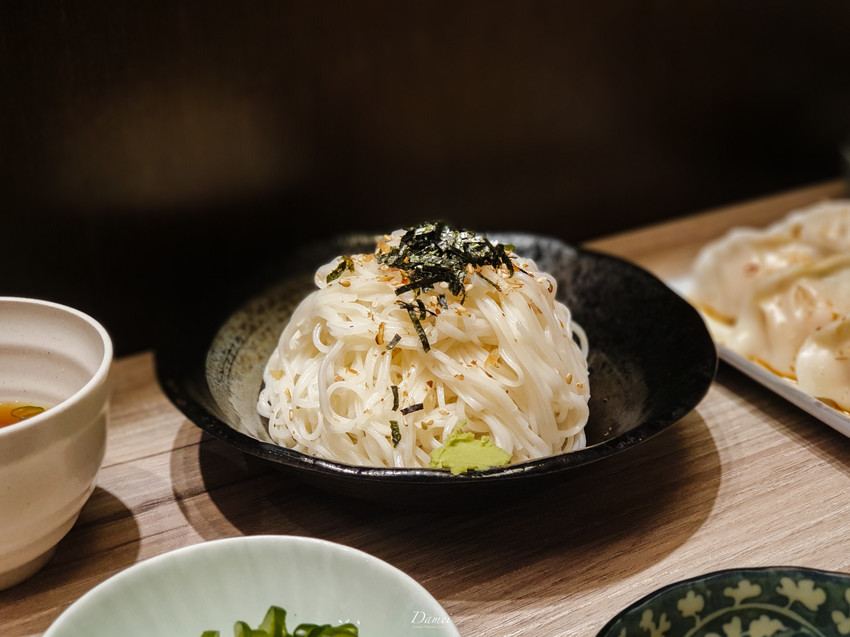 source: imgur.com 台南東區|胡攪蝦餃凱旋店-日系餃子配沾麵才是王道