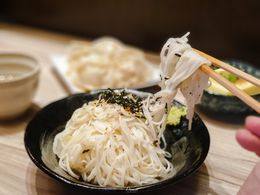 source: imgur.com 台南東區|胡攪蝦餃凱旋店-日系餃子配沾麵才是王道