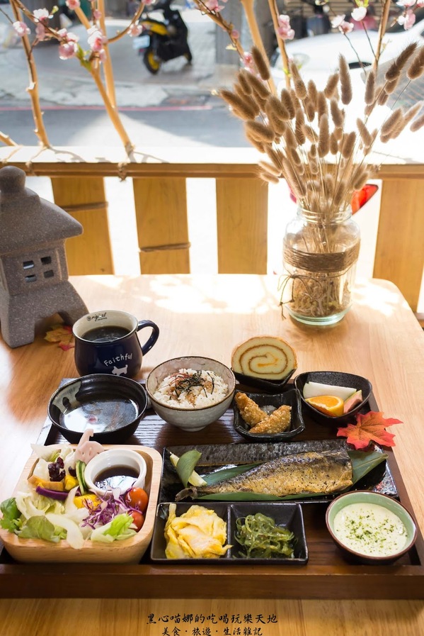 Hello無菜單日式創意料理：高雄鼓山︱Hello無菜單日式創意料理　變化多端、驚喜無限的平價無菜單日式料理，情人節也可以溫馨簡單過！