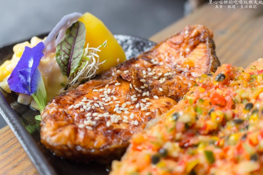 高雄鼓山︱Hello無菜單日式創意料理 大份量!!精緻飽足的平價創意日式定食料理!