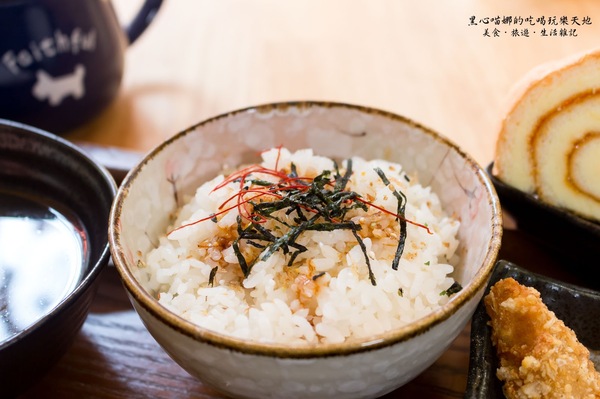 Hello無菜單日式創意料理：高雄鼓山︱Hello無菜單日式創意料理　變化多端、驚喜無限的平價無菜單日式料理，情人節也可以溫馨簡單過！