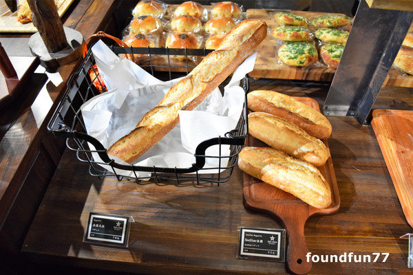 來自星星的幸福麵包SEE STAR(幸福二店)：SEESTAR來自星星的幸福麵包28小時自製熟成/忠孝復興麵包咖啡