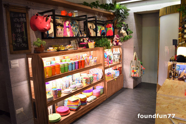 來自星星的幸福麵包SEE STAR(幸福二店)：SEESTAR來自星星的幸福麵包28小時自製熟成/忠孝復興麵包咖啡