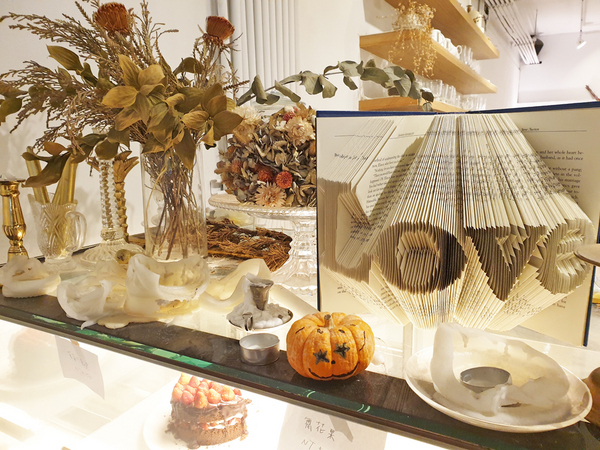 House go in 走進屋子裡:♪中山站。House go in 走進屋子裡♬ 史努比鬆餅/酪梨鮮蝦熱壓吐司/草莓覆盆子戚風